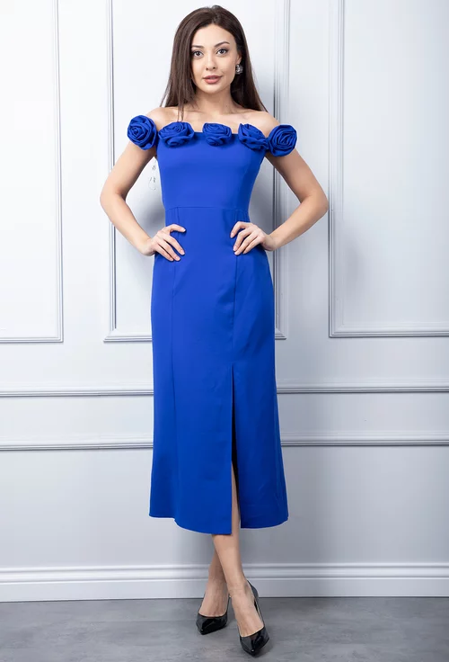 Rochie albastra accesorizata