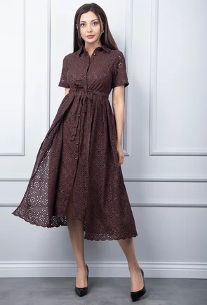 Rochie maro cu model perforat