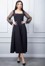 Rochie neagra cu decolteu patrat