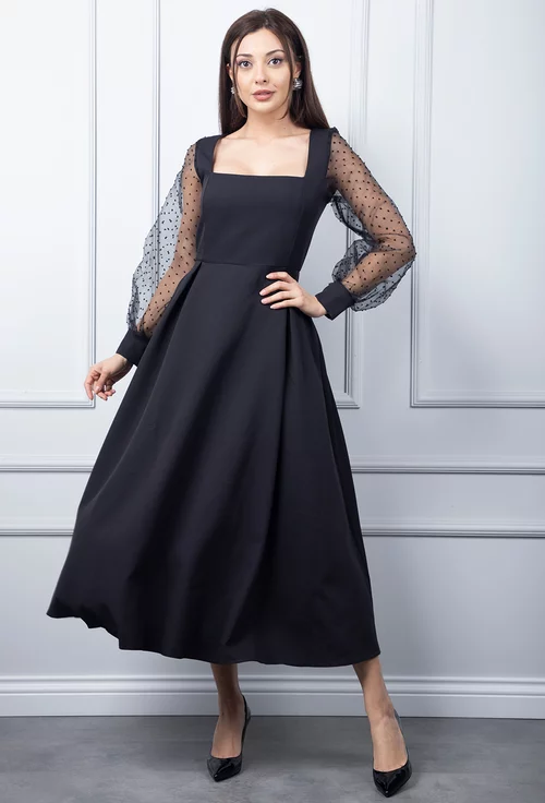 Rochie neagra cu decolteu patrat