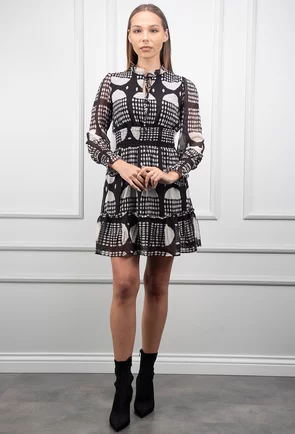 Rochie neagra cu detalii ecru