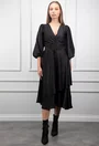 Rochie neagra cu maneci bufante