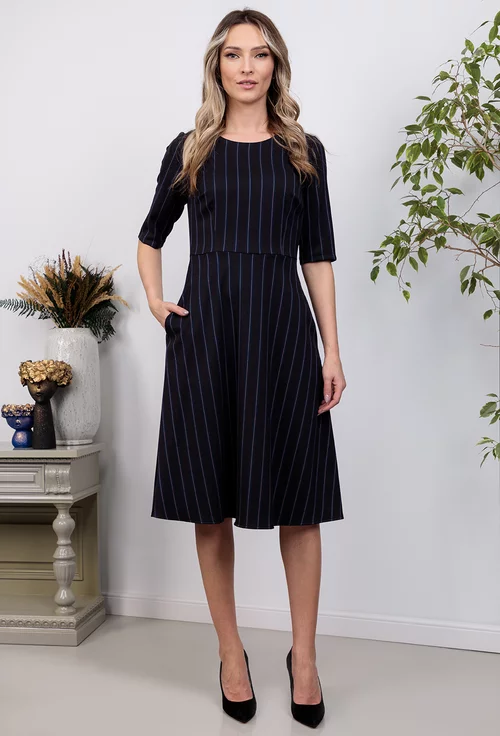 Rochie neagra in dungi cu buzunare