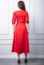 Rochie rosie accesorizata cu funde