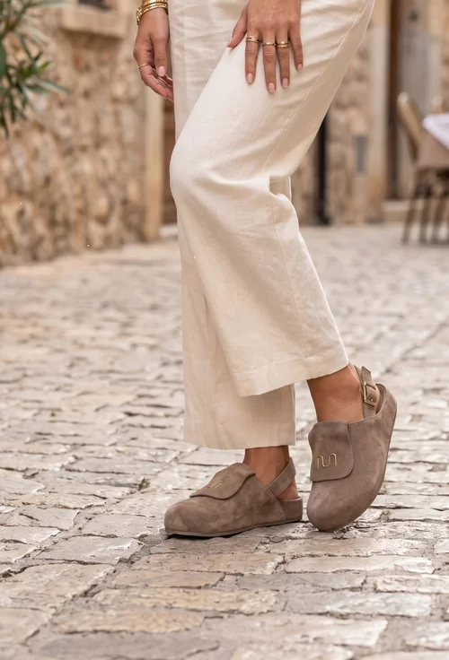 Saboti dama NUR taupe din piele intoarsa