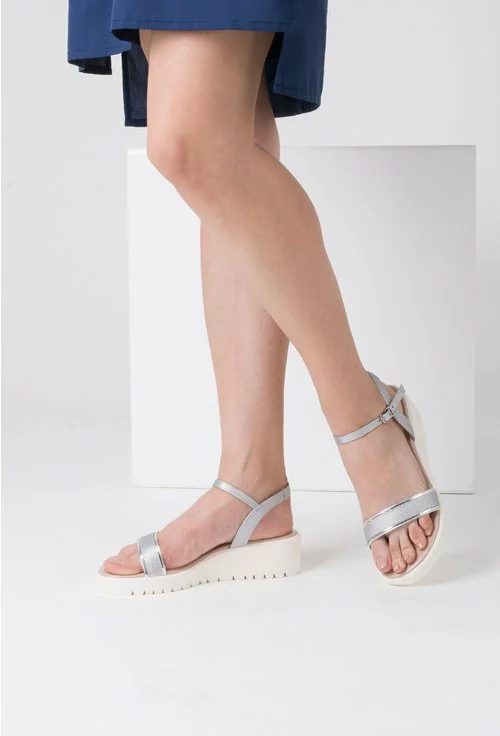 Sandale argintii din piele naturala texturata Odette