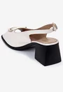 Sandale bej deschis din piele cu ornament