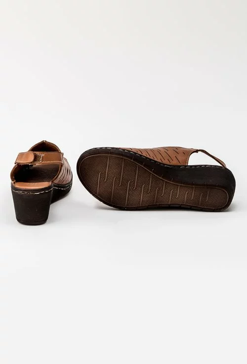Sandale casual maro din piele naturala Aglaia