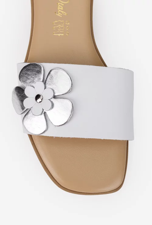 Sandale dama albe din piele naturala cu floare model tip papuc