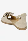 Sandale dama bej din piele intoarsa cu detaliu floare