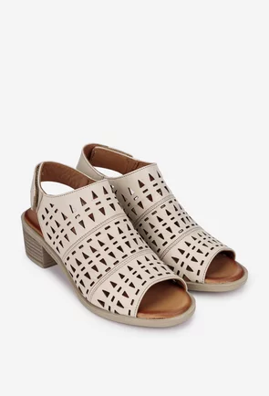 Sandale dama bej din piele naturala cu model perforat