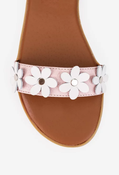 Sandale dama din piele texturata roz pudra cu ornament flori