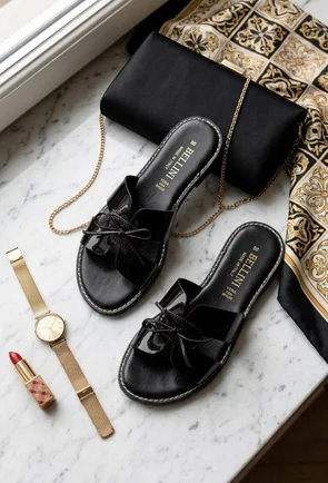 Sandale dama negre din piele lacuita model stil papuc