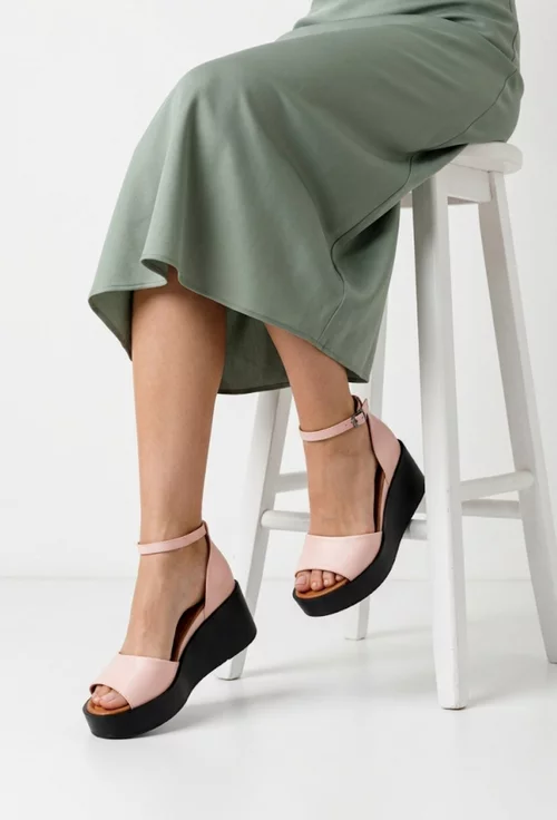 Sandale dama roz din piele cu platforma picture - 2