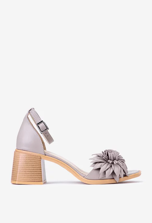 Sandale dama taupe NUR din piele cu ornament floare