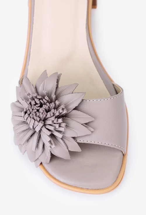 Sandale dama taupe NUR din piele cu ornament floare