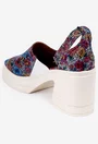 Sandale din piele cu imprimeu floral si platforma