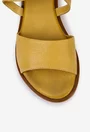Sandale galbene din piele cu barete in x