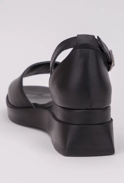 Sandale negre din piele cu bareta pe glezna