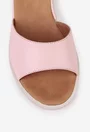 Sandale roz pudra din piele prevazute cu platforma
