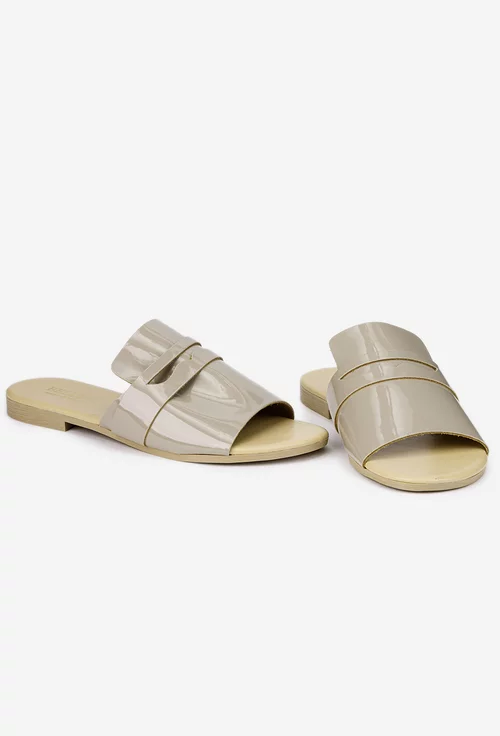 Sandale stil papuc dama bej din piele lacuita