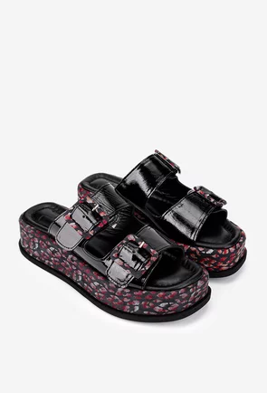 Sandale stil papuc dama NUR negre din piele lacuita