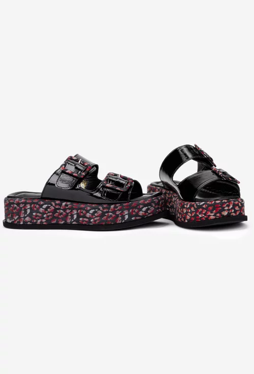 Sandale stil papuc dama NUR negre din piele lacuita