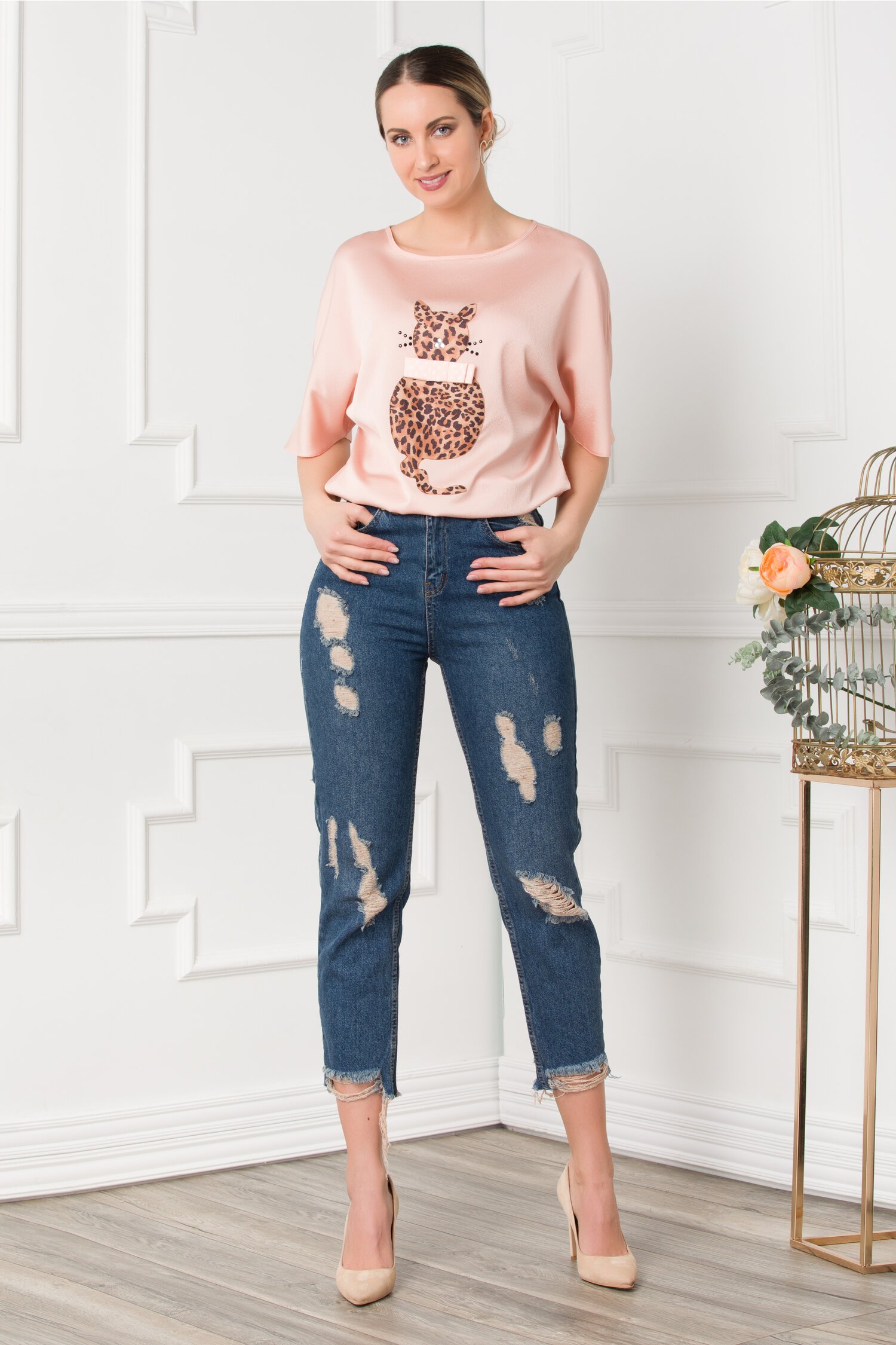 Blugi Carla fitmom cu zgarieturi si rupturi