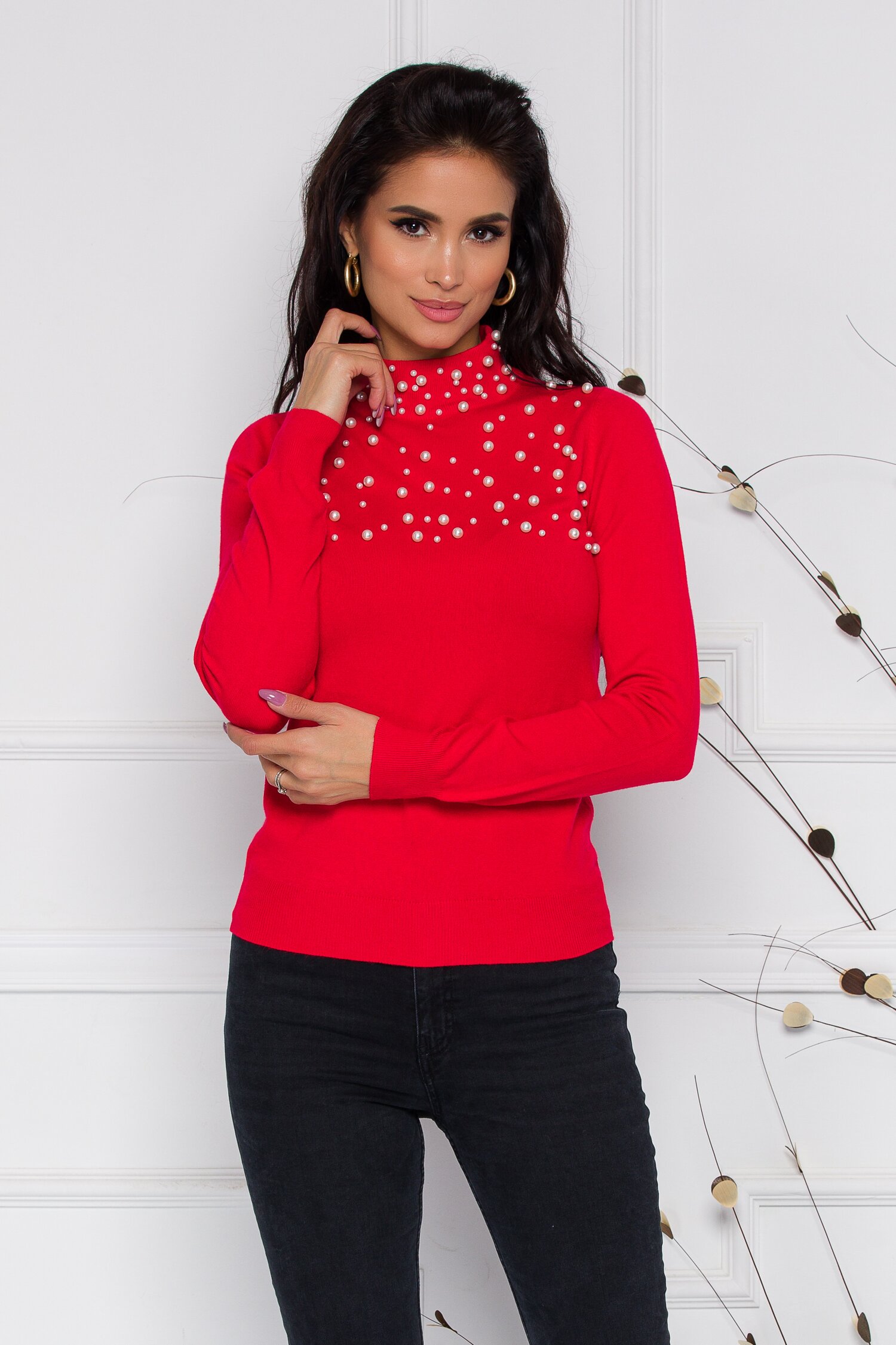 Bluza Alex rosie cu perle la guler si bust