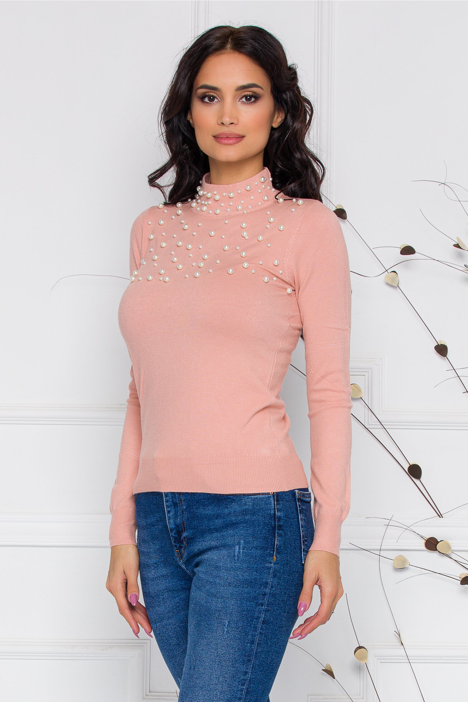 Bluza Alex roz cu perle la guler si bust