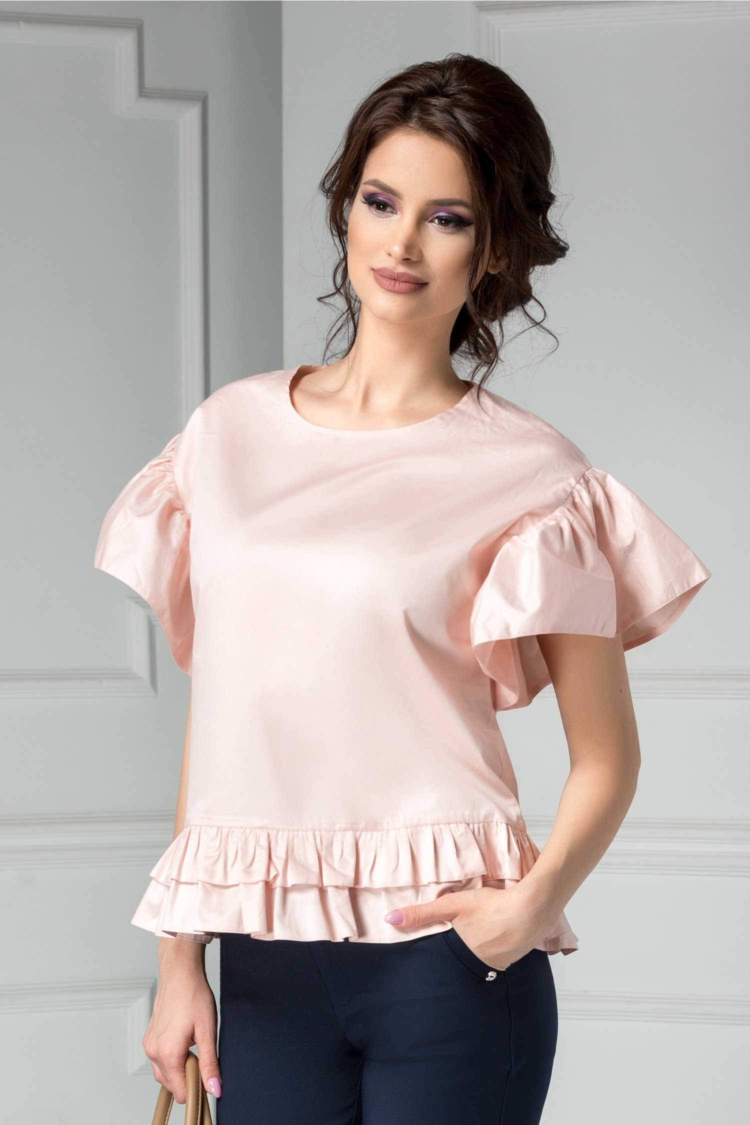 Bluza Brise roz din bumbac cu volanase