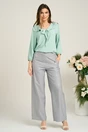 Bluza casual din viscoza verde mint cu volane si funda la decolteu