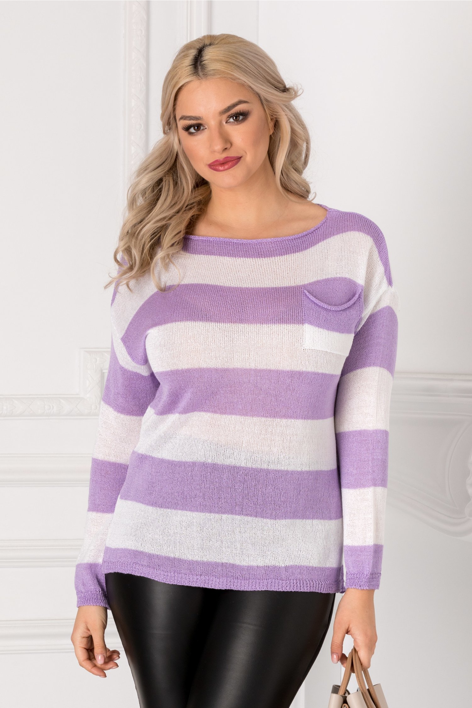 Bluza cu dungi orizontale lila si albe