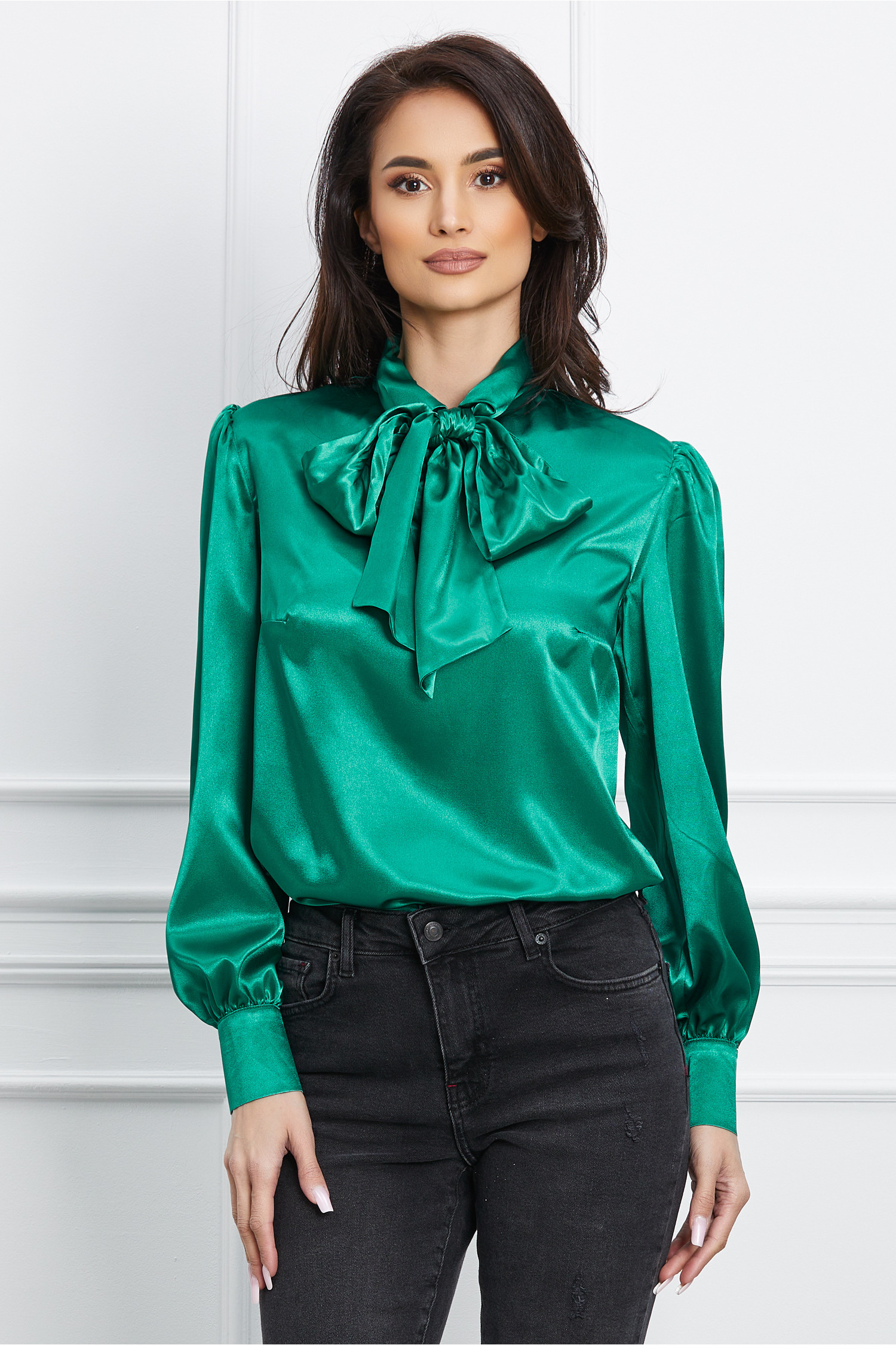 Bluza Dy Fashion verde din satin cu funda la guler La Reduecre – Livrare și Retur Gratuit Bluze & Cămăși 2023-12-01 3