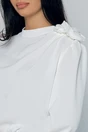 Bluza eleganta din triplu voal alba cu floare pe umar