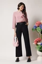 Bluza eleganta din viscoza roz cu volan si brosa