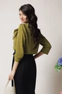 Bluza eleganta din viscoza verde olive cu volan si brosa