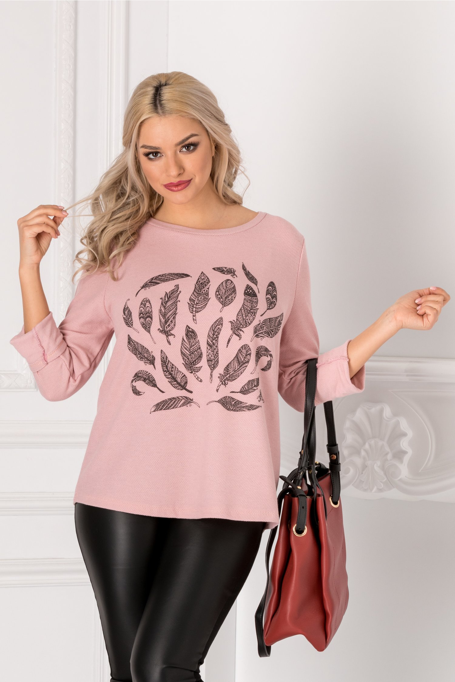 Bluza Feather roz cu imprimeu la bust