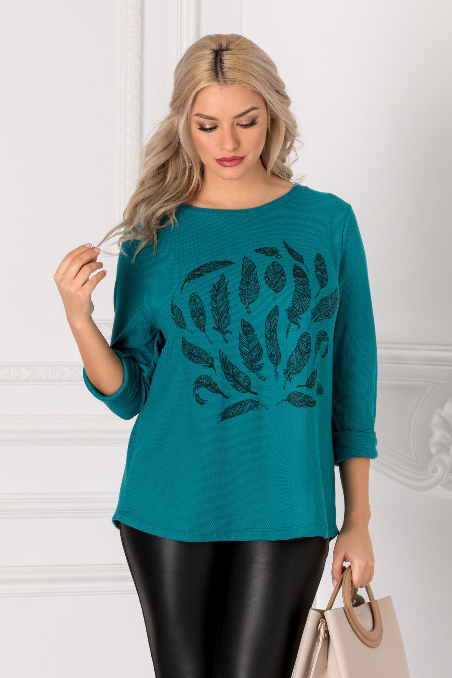 Bluza Feather turcoaz cu imprimeu la bust