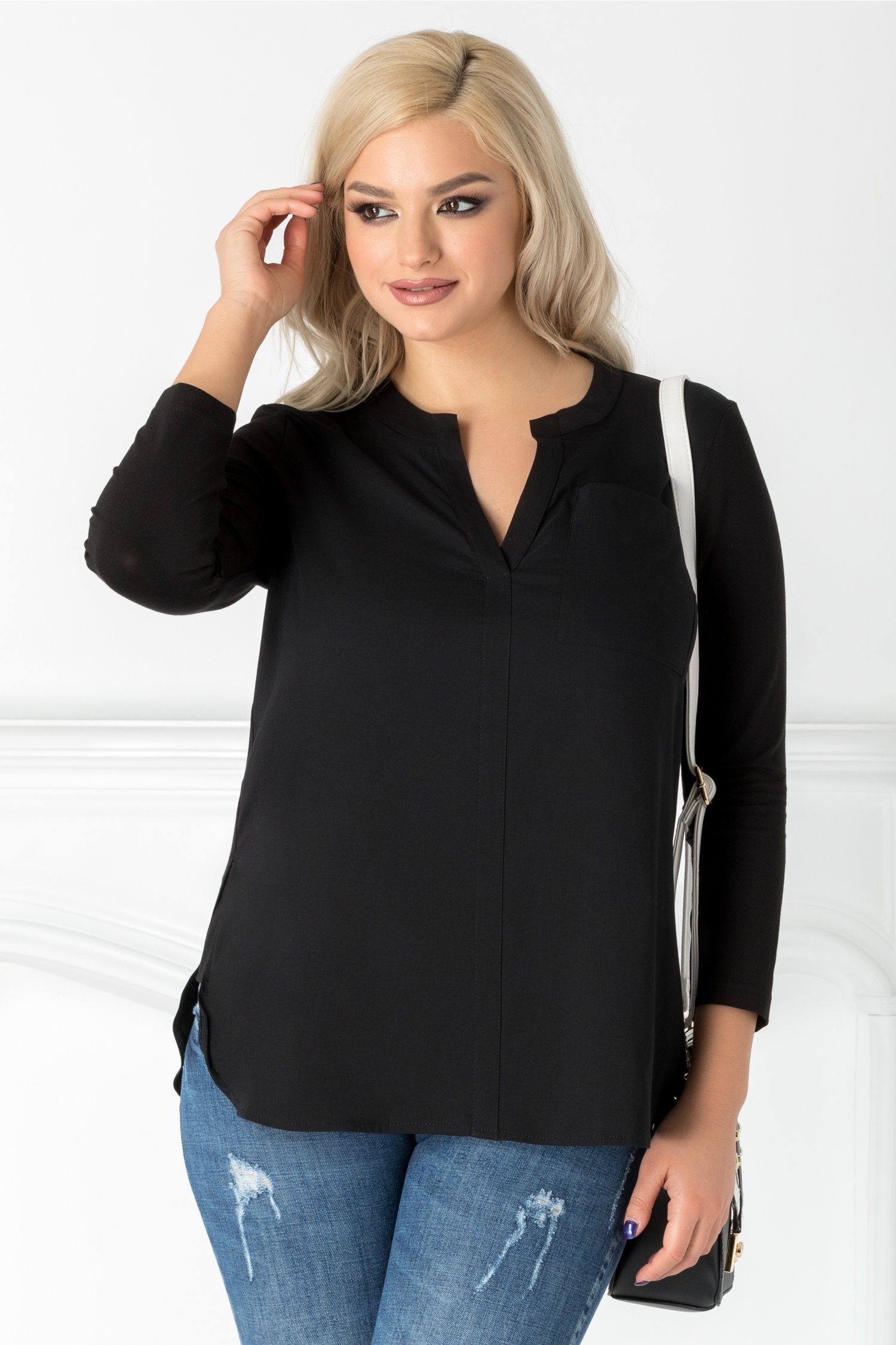 Bluza Jenny neagra cu decolteu in V