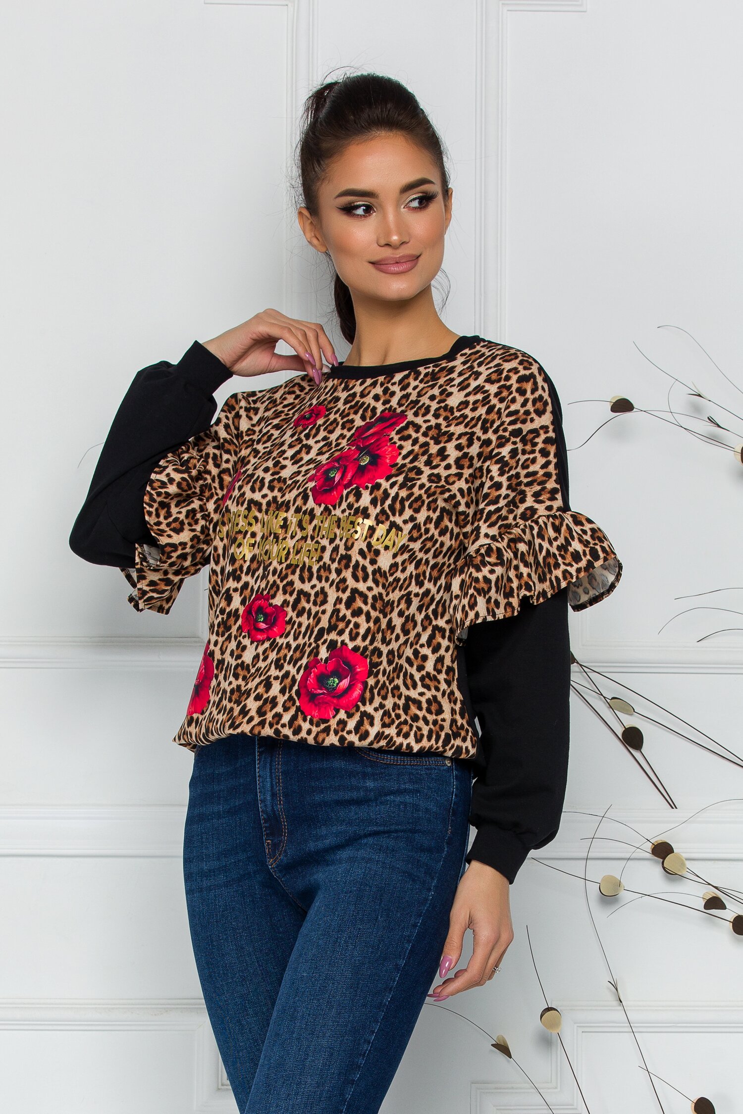 Bluza LaDonna by Catalin Botezatu cu animal print si mesaj