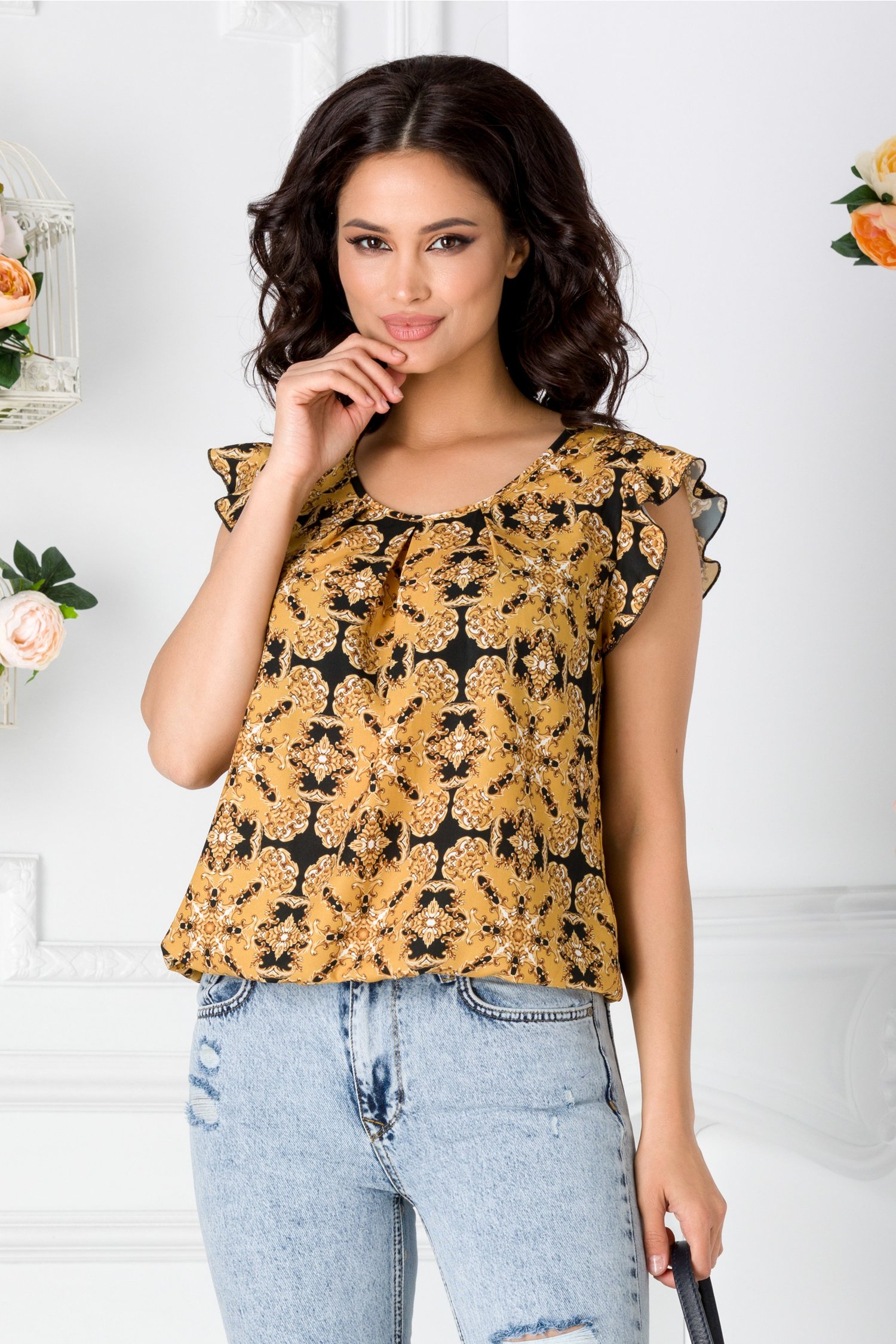 Bluza LaDonna neagra vaporoasa cu imprimeu galben