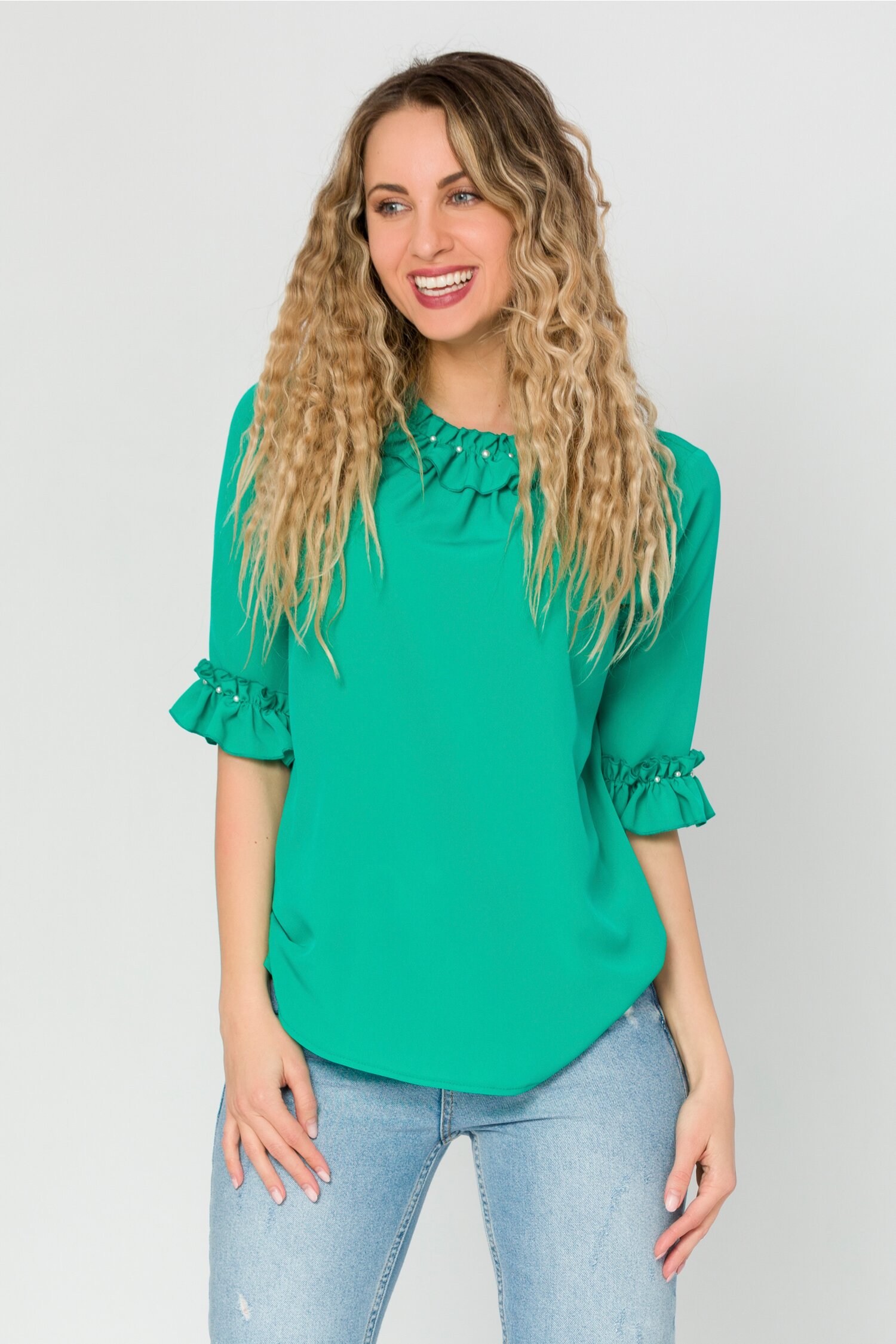 Bluza LaDonna verde cu volanase si perlute