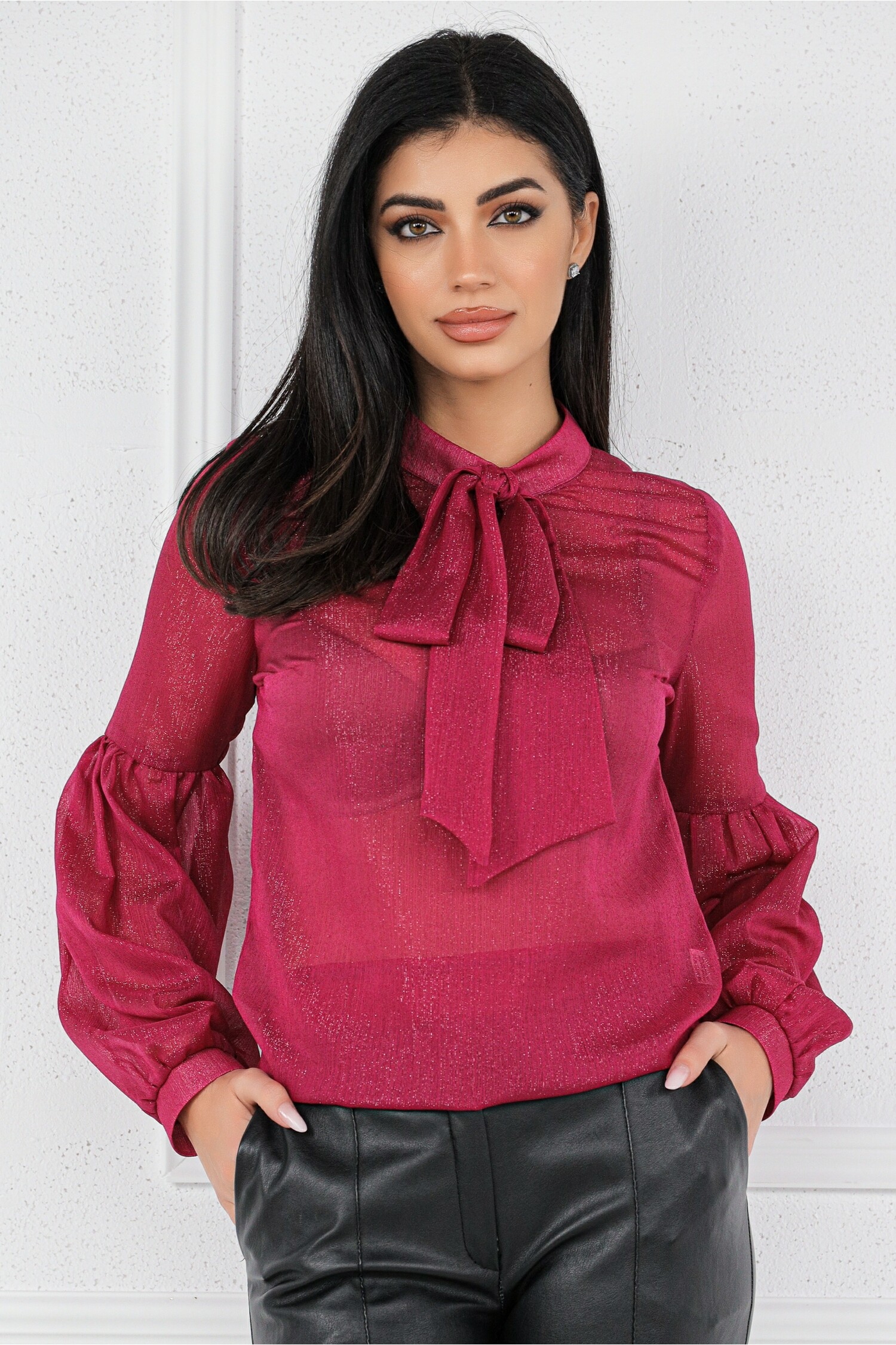 Bluza magenta cu insertii din fir lurex