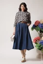Bluza office din viscoza ivory cu animal print si funda la guler