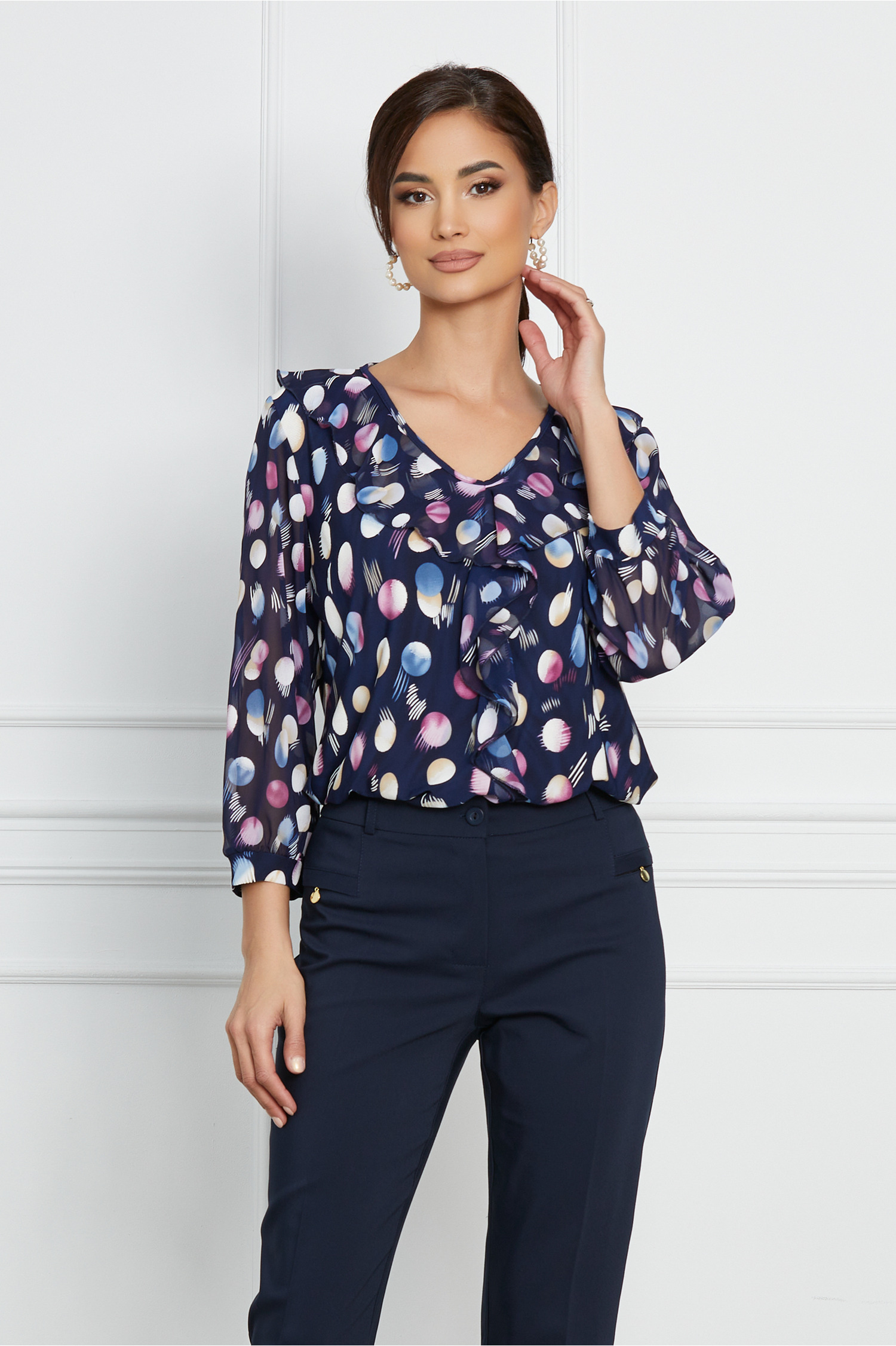 Bluza Sabrina bleumarin cu buline colorate si volan