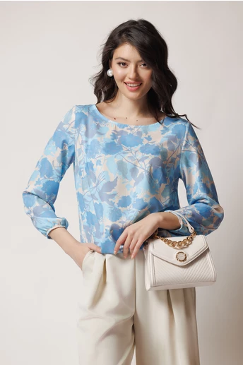 Bluza vaporoasa din viscoza bej cu imprimeu floral bleu