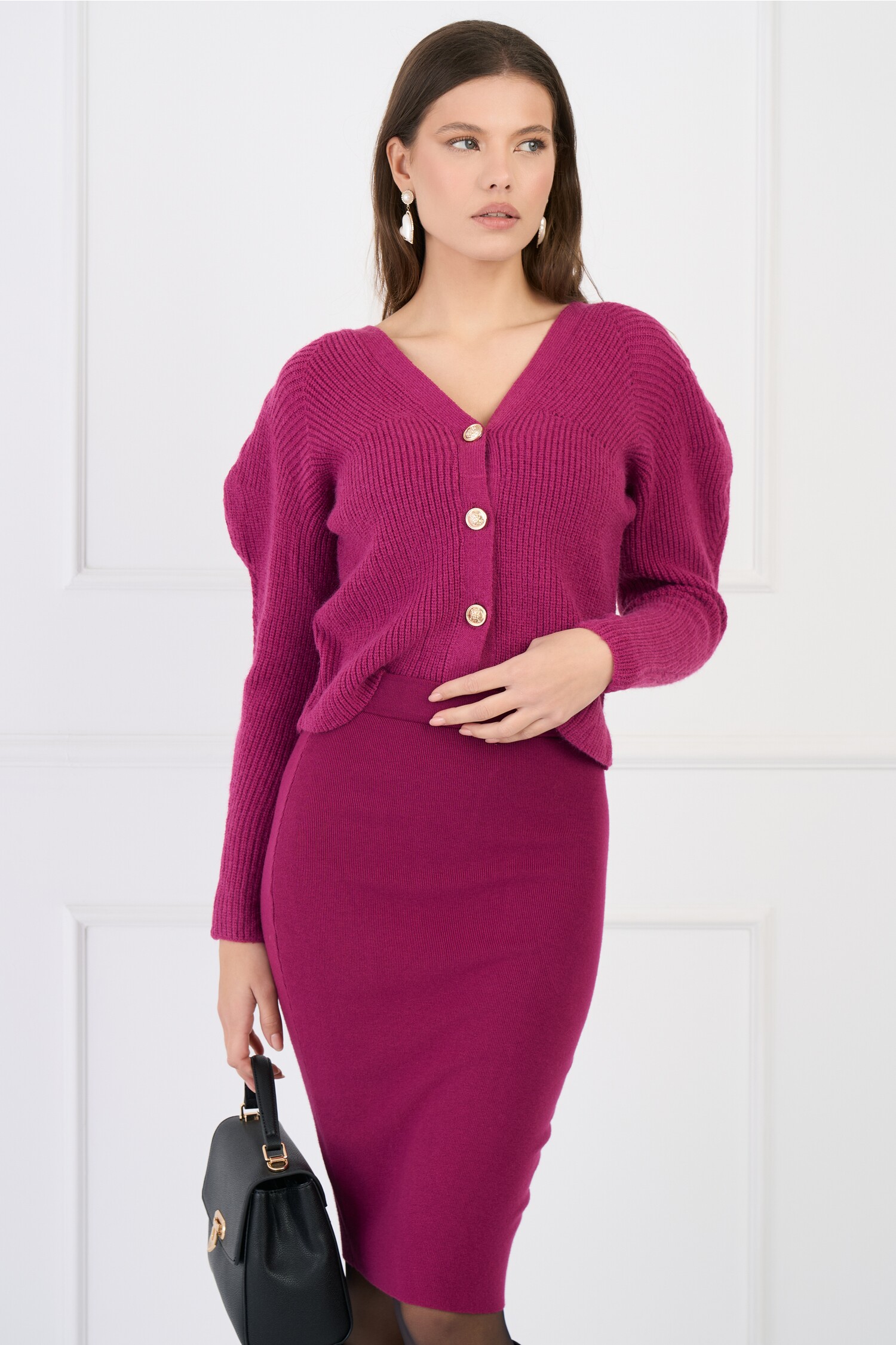 Cardigan casual scurt din tricot magenta cu nasturi