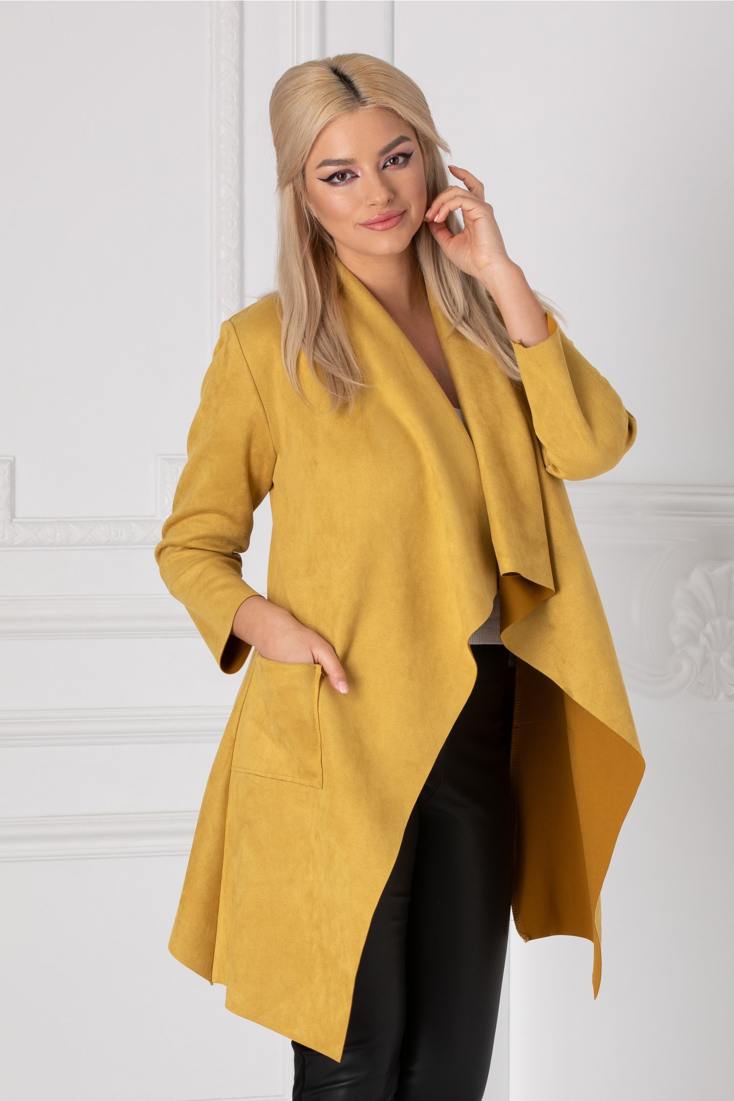 Cardigan galben mustar asimetric cu buzunare