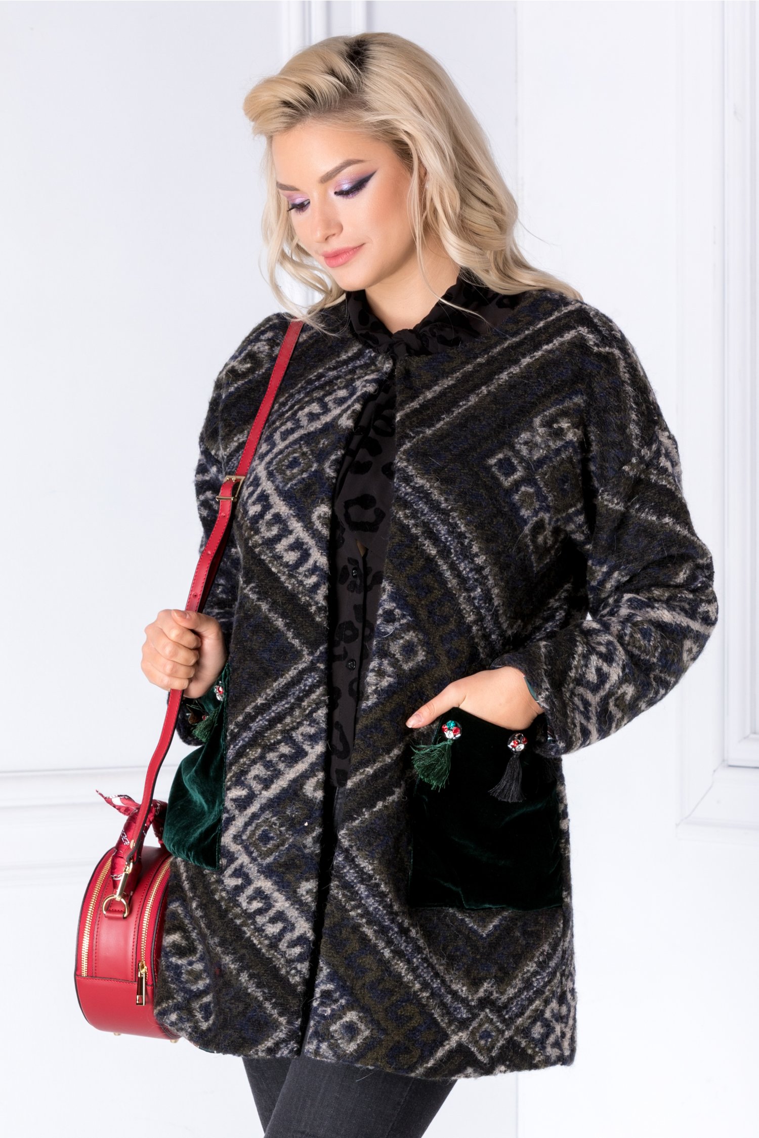 Cardigan Pamy cu buzunare maxi din catifea